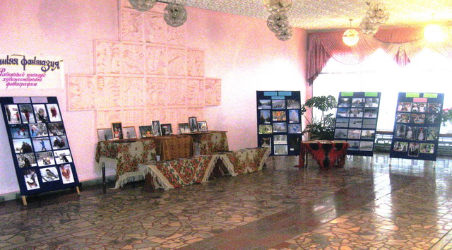 В Порецком Дворце культуры функционирует районная выставка художественной фотографии «Зимняя фантазия»